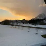 Feriehus Lofoten- Fjøsen *