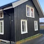 Feriehus Lofoten- Fjøsen