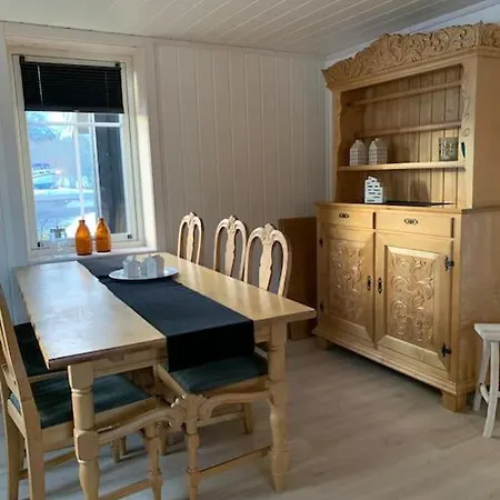 Lofoten- Fjosen Casa de Férias