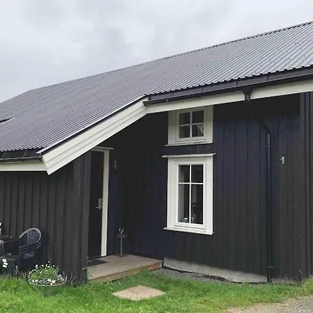 Lofoten- Fjosen 度假居 Orsvag